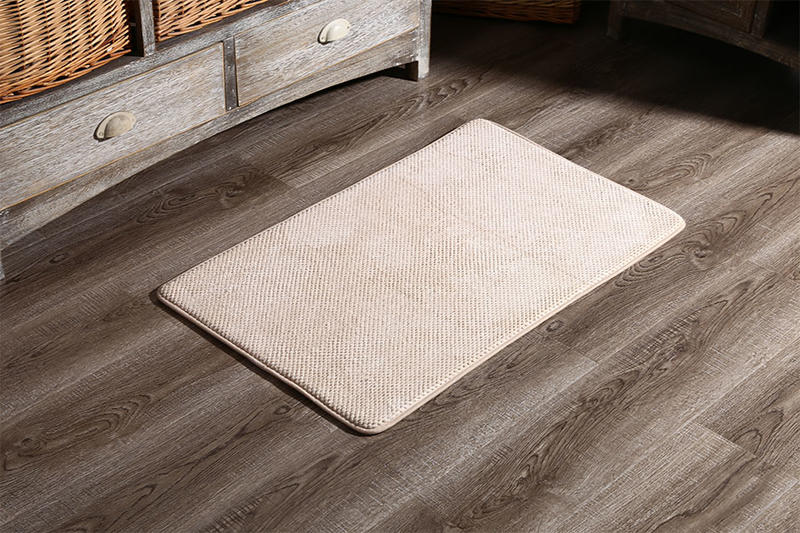 Simple dust-removing floor mat