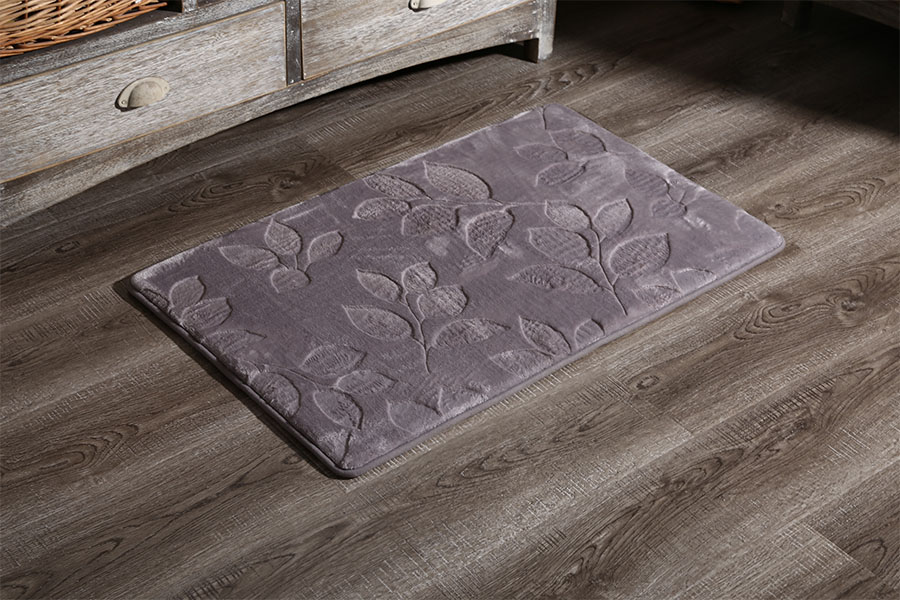 Embossed non slip thickened rebound spongebathroom rug