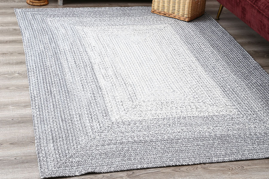 Grey woven square floor mat
