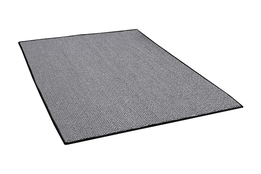 Simple square floor mat