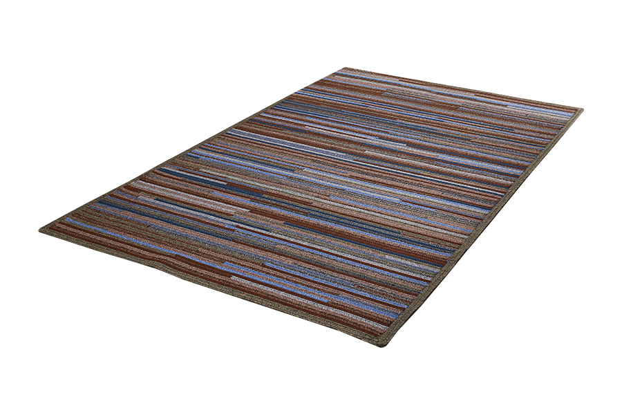Colorful bradied floor mat