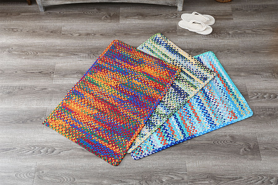 Colorful simple woven floor mat